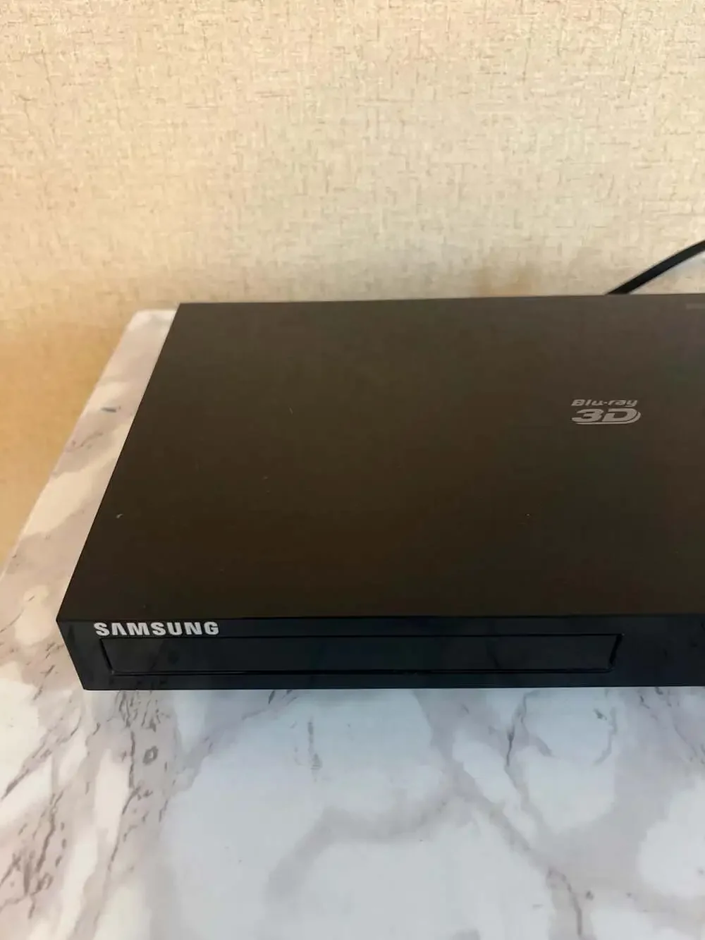 Samsung BD-F5900 3D Blu-ray Disc Player ( no remote)